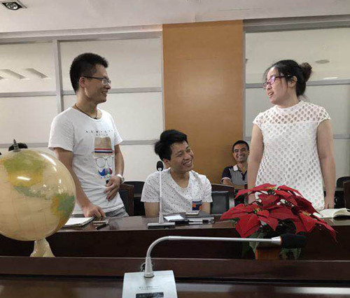 研心中心与国贸部第一次共同举办英语沙龙活动
