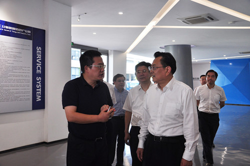 宁波市裘东耀市长一行考察hth官网入口传感