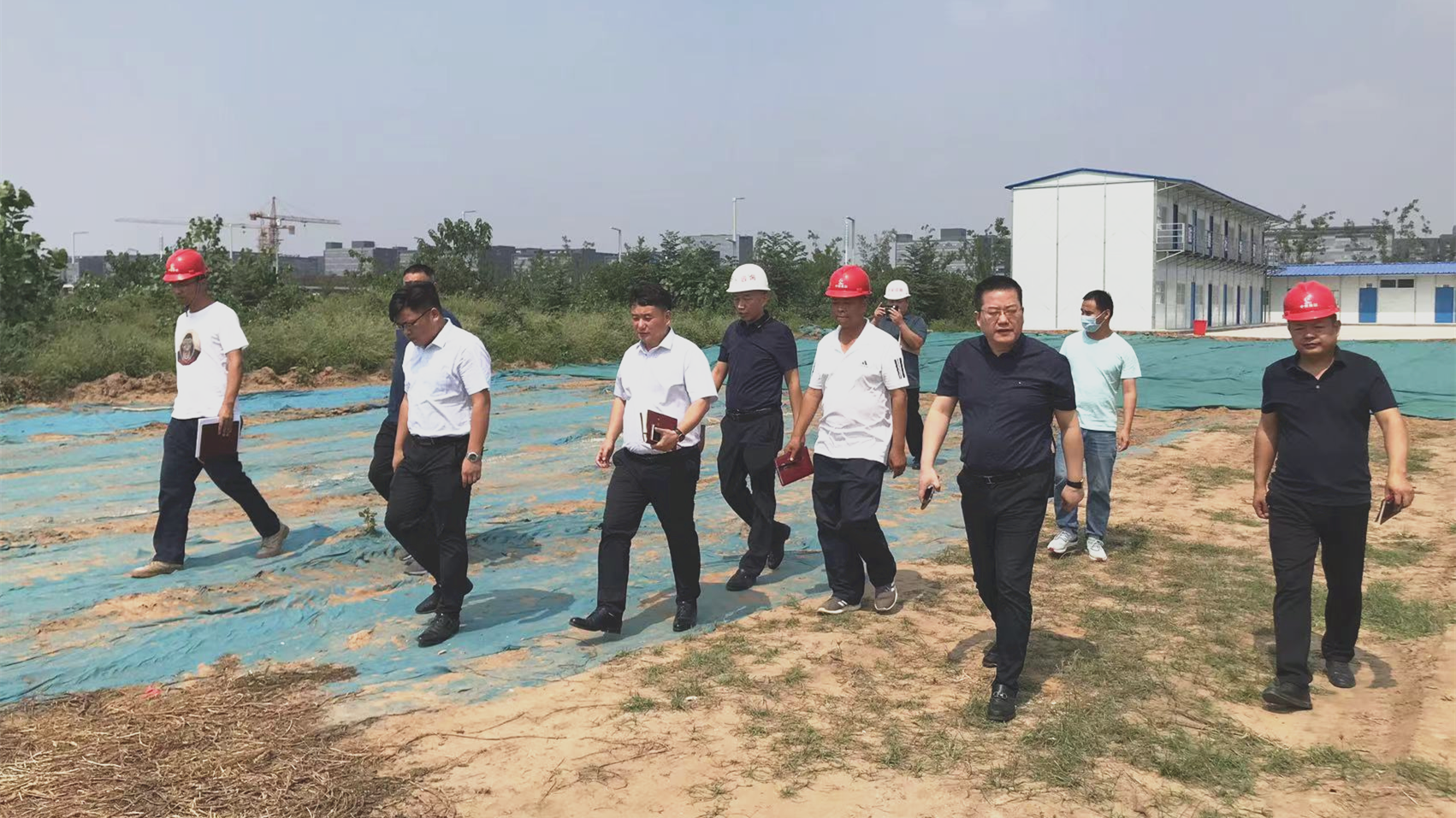 集团总裁柯建东莅临郑州hth官网入口视察工作